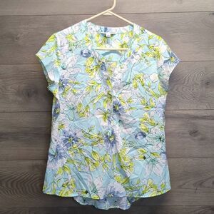 Croft & Barrow Women's Short Sleeve  Floral Blouse Size Medium